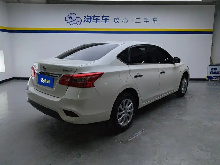 Nissan Nissan Sylphy 2024 Model Year Facelift 3 Classic 1.6XE CVT Comfort Edition 2025 - thumbnail 3