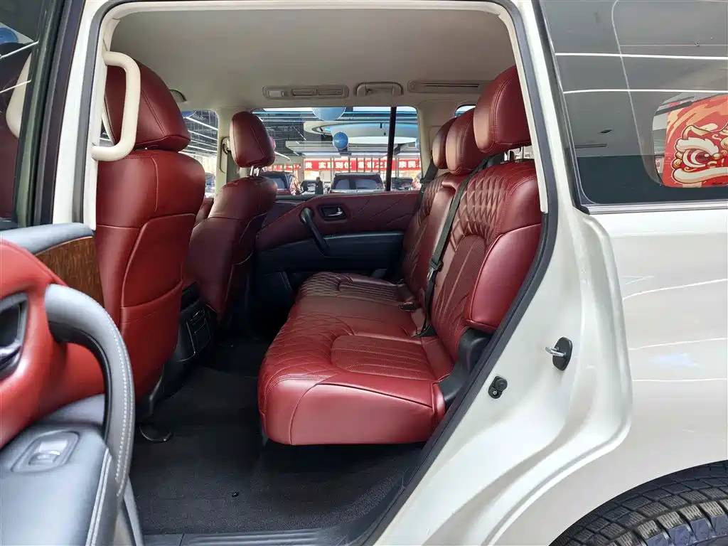 Nissan Nissan Patrol 2018 4.0L Premium 2018 - thumbnail 9