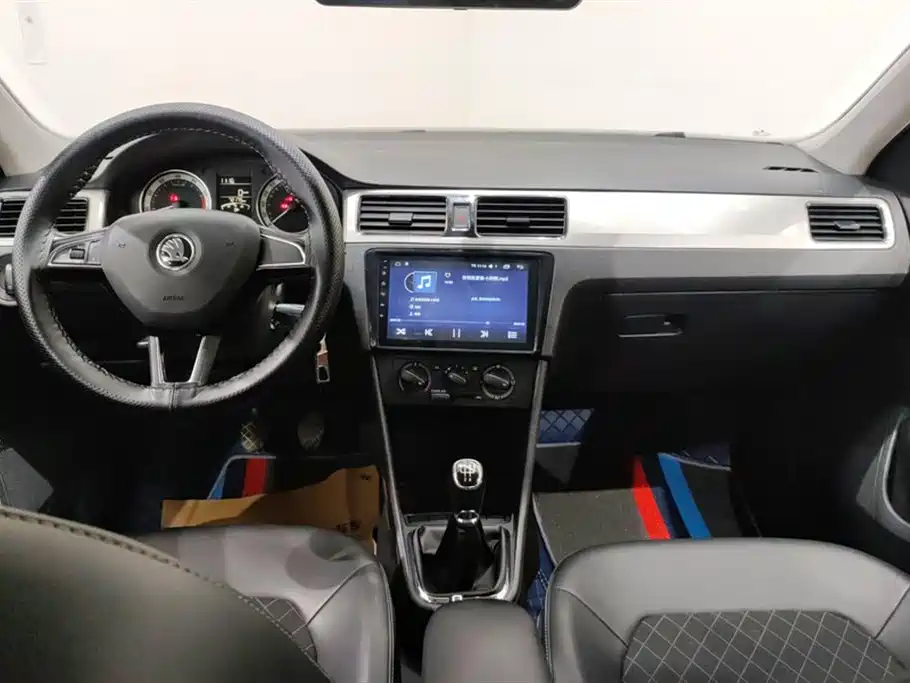 Skoda Skoda Rapid 2018 1.6L Manual Comfort Edition 2018 - thumbnail 12