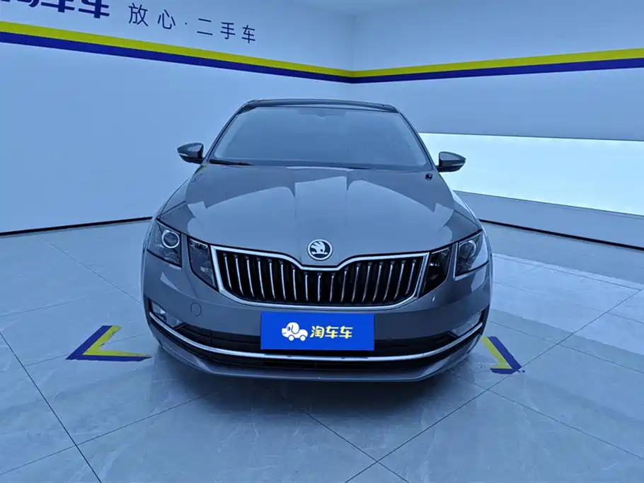Skoda Škoda Octavia 2019 1.5L Automatic Luxury Edition Euro VI 2021 - thumbnail 2