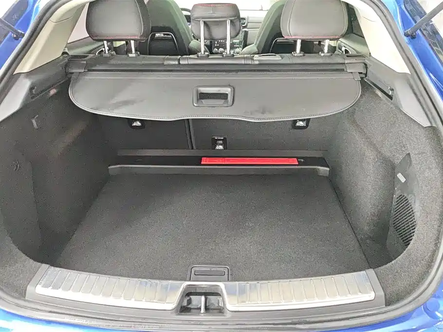 Lynk & Co Lynk & Co 02 2018 1.5T DCT FWD Pro Edition China V 2019 - thumbnail 4