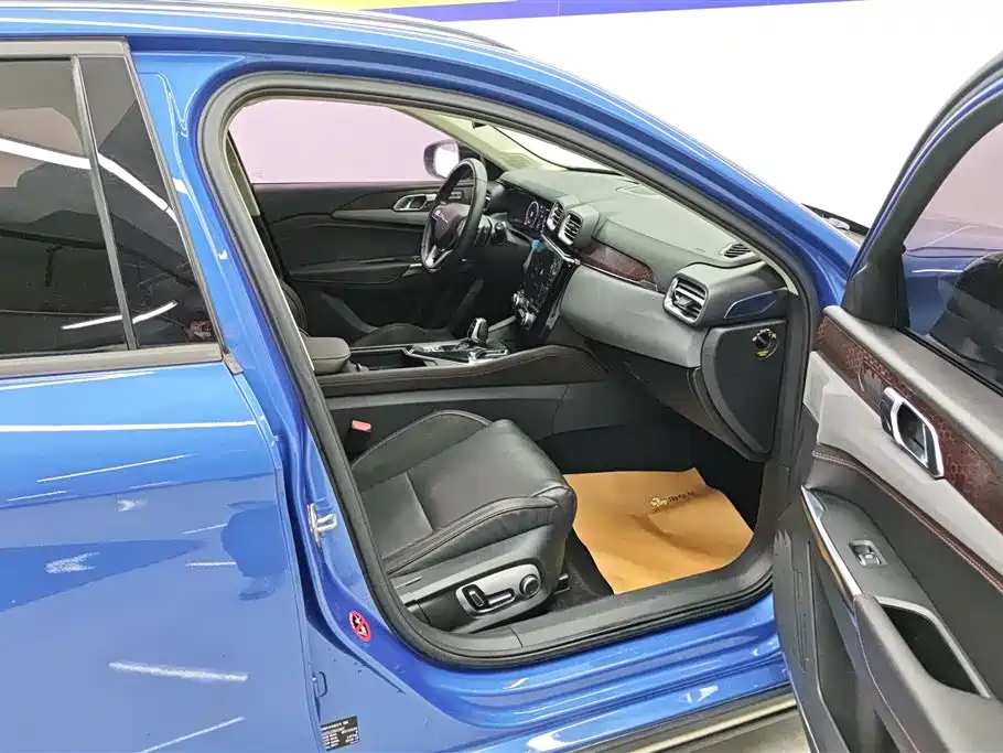 Lynk & Co Lynk & Co 02 2018 1.5T DCT FWD Pro Edition China V 2019 - thumbnail 8
