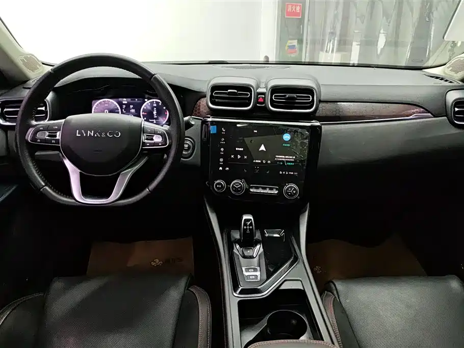 Lynk & Co Lynk & Co 02 2018 1.5T DCT FWD Pro Edition China V 2019 - thumbnail 12