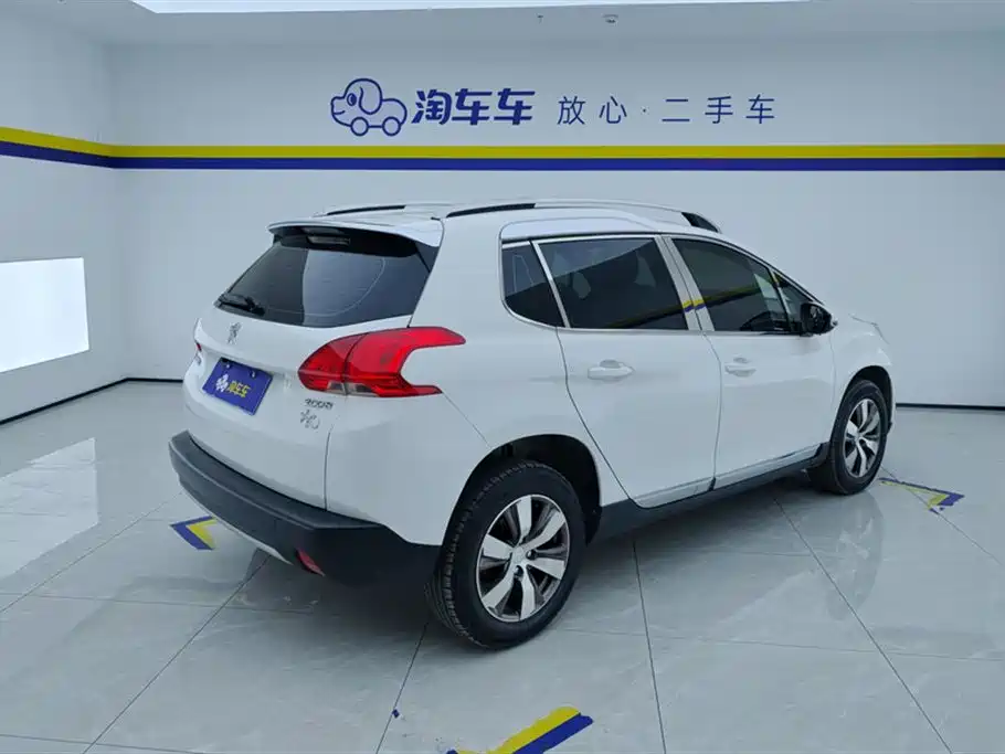 Peugeot Peugeot 2008 2014 1.6L Automatic Fashion Edition 2015 - thumbnail 3