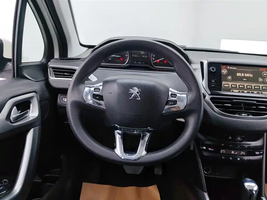 Peugeot Peugeot 2008 2014 1.6L Automatic Fashion Edition 2015 - thumbnail 14