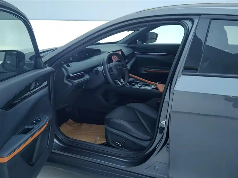 Changan Changan UNI-V 2022 1.5T Premium Edition 2022 - thumbnail 9