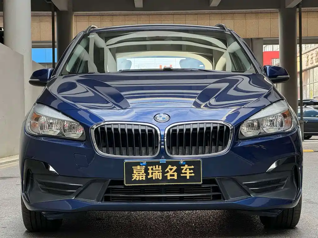 BMW BMW 2 Series Touring 2018 218i Fashion Edition 2018 - thumbnail 2