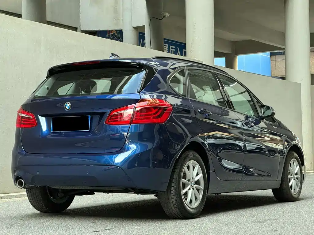 BMW BMW 2 Series Touring 2018 218i Fashion Edition 2018 - thumbnail 5
