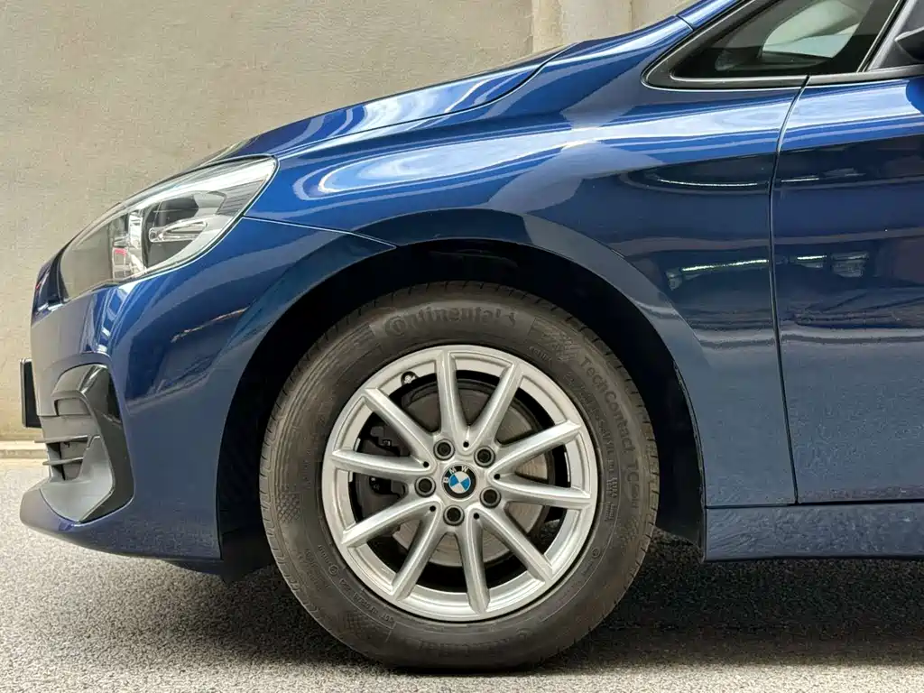 BMW BMW 2 Series Touring 2018 218i Fashion Edition 2018 - thumbnail 6