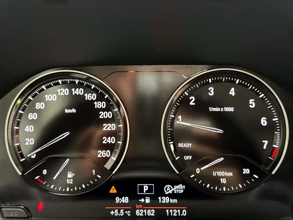 BMW BMW 2 Series Touring 2018 218i Fashion Edition 2018 - thumbnail 13