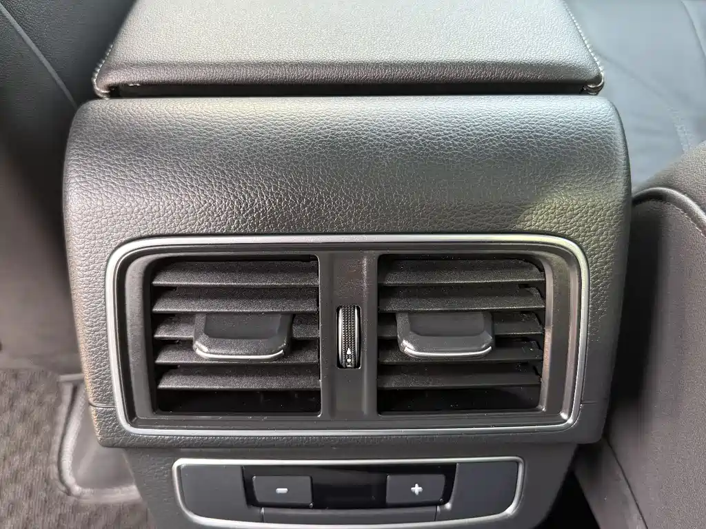 Audi Audi Q5L 2023 45T Luxury Dynamic Model 2022 - thumbnail 13