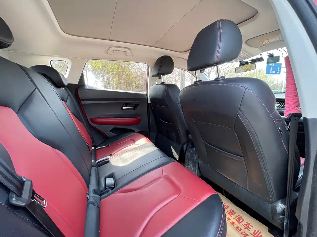 Haval Haval H2s 2017 Blue Badge 1.5T DCT Luxury Edition 2017 - thumbnail 10