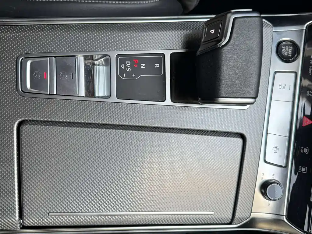 Audi Audi A6L 2024 45 TFSI Premium Dynamic Edition 2024 - thumbnail 15