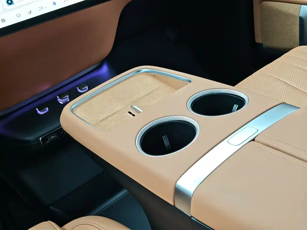 Changan Qiyuan Changan Qiyuan E07 2025 Electric AWD 90kWh Ultra High-Performance Edition 2026 - thumbnail 17