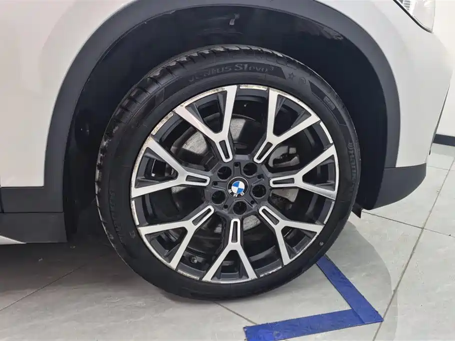 BMW BMW X1 2022 xDrive25Li Premium Model 2022 - thumbnail 6