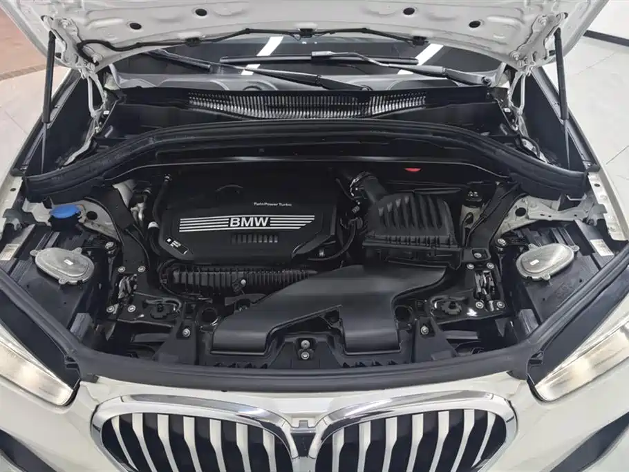 BMW BMW X1 2022 xDrive25Li Premium Model 2022 - thumbnail 10