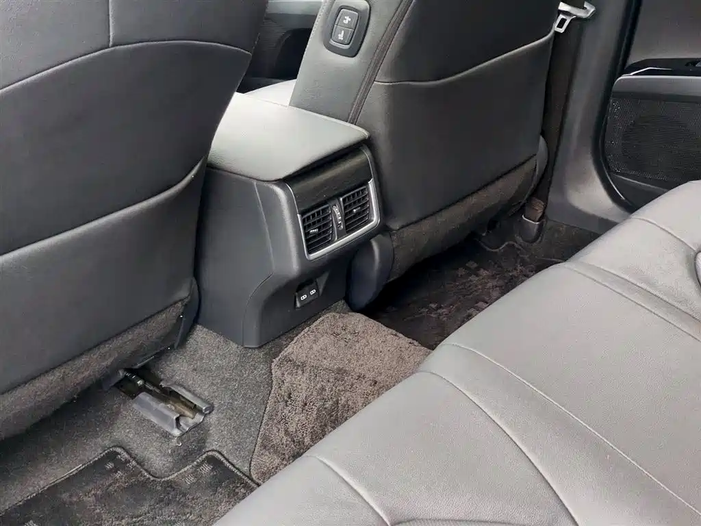 Toyota Toyota Camry 2023 2.0GVP Leading Edition 2023 - thumbnail 9