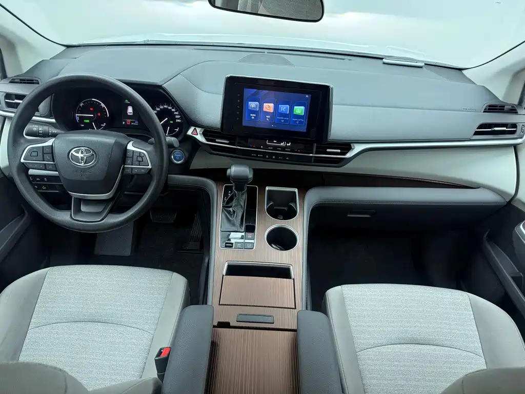 Toyota Toyota Sienna 2023 2.5L Hybrid LE 2023 - thumbnail 8