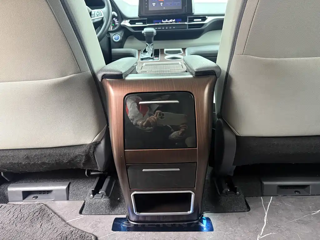 Toyota Toyota Sienna 2023 2.5L Hybrid LE 2023 - thumbnail 14