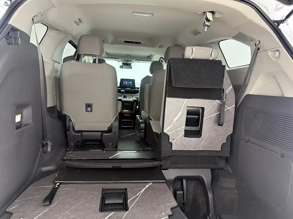 Toyota Toyota Sienna 2023 2.5L Hybrid LE 2023 - thumbnail 18