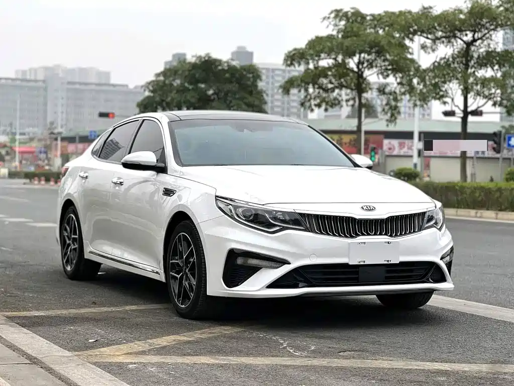 Kia Kia K5 2019 Pro 2.0L Automatic Luxury Edition China VI 2020 - thumbnail 3