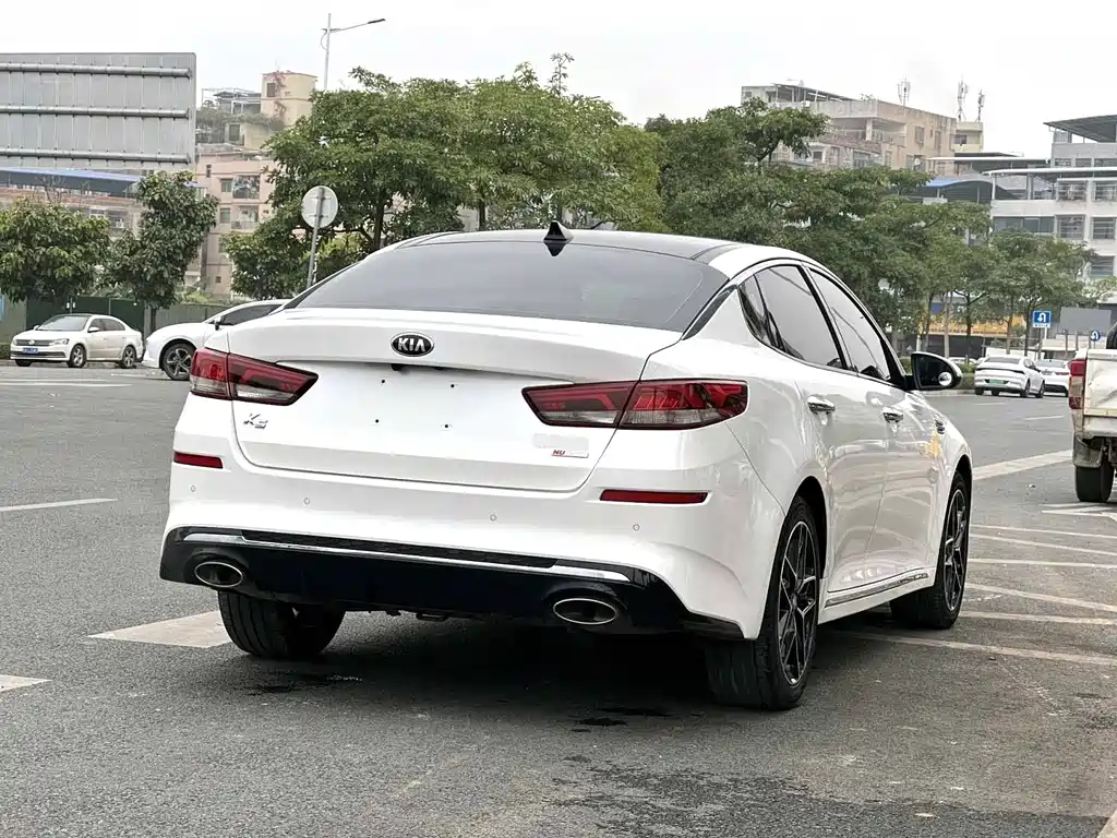 Kia Kia K5 2019 Pro 2.0L Automatic Luxury Edition China VI 2020 - thumbnail 12