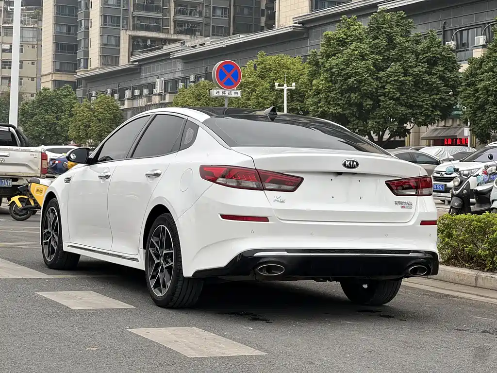 Kia Kia K5 2019 Pro 2.0L Automatic Luxury Edition China VI 2020 - thumbnail 19