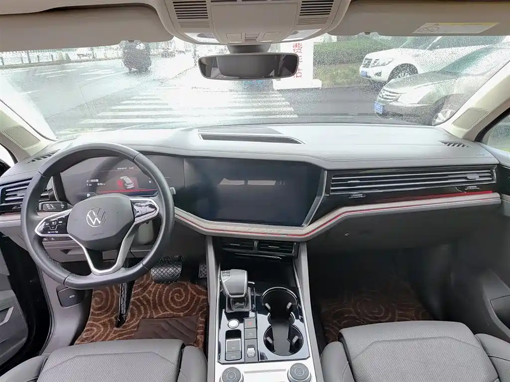Volkswagen Volkswagen Touareg 2021 3.0TSI R-Line Sport Package 2021 - thumbnail 6