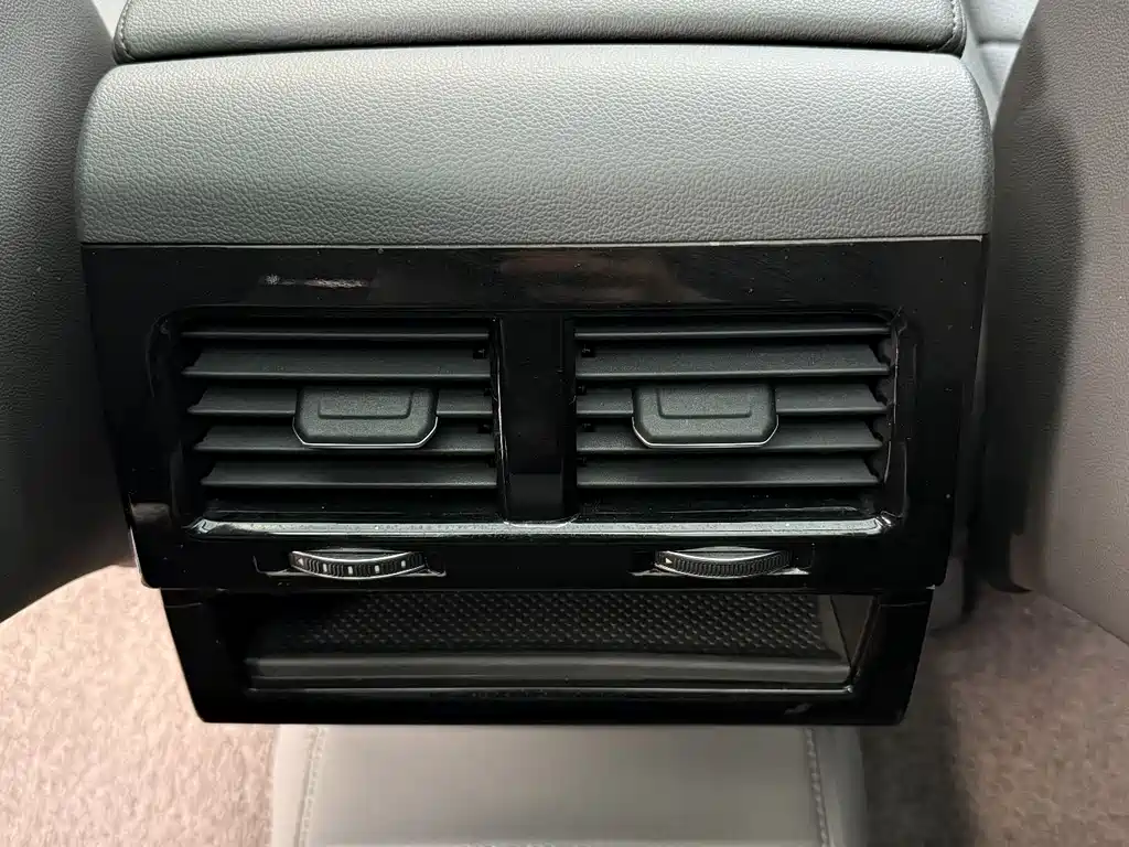 Volkswagen Volkswagen Touareg 2021 3.0TSI R-Line Sport Package 2021 - thumbnail 13