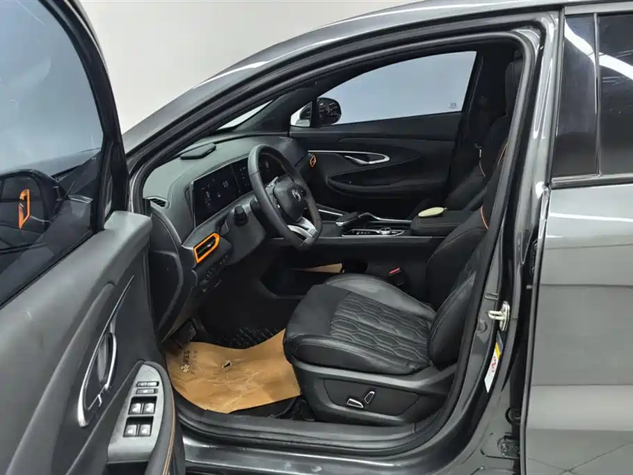 Changan Changan UNI-T 2022 1.5T Sport Edition Premium Model 2023 - thumbnail 9