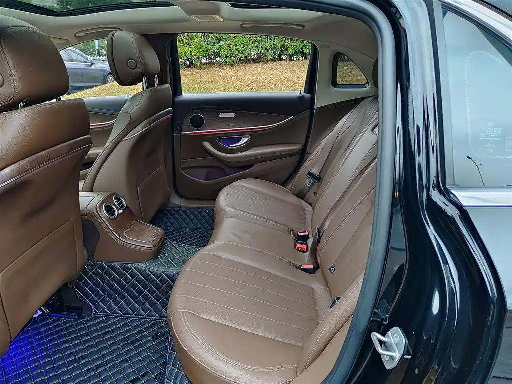 Mercedes-Benz Mercedes-Benz E-Class 2022 Model Year Facelift E 300 L Fashion Edition 2022 - thumbnail 8