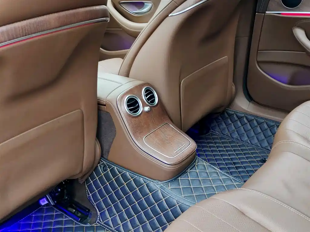 Mercedes-Benz Mercedes-Benz E-Class 2022 Model Year Facelift E 300 L Fashion Edition 2022 - thumbnail 9