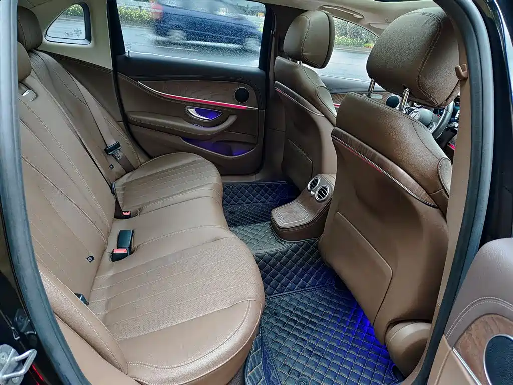 Mercedes-Benz Mercedes-Benz E-Class 2022 Model Year Facelift E 300 L Fashion Edition 2022 - thumbnail 10