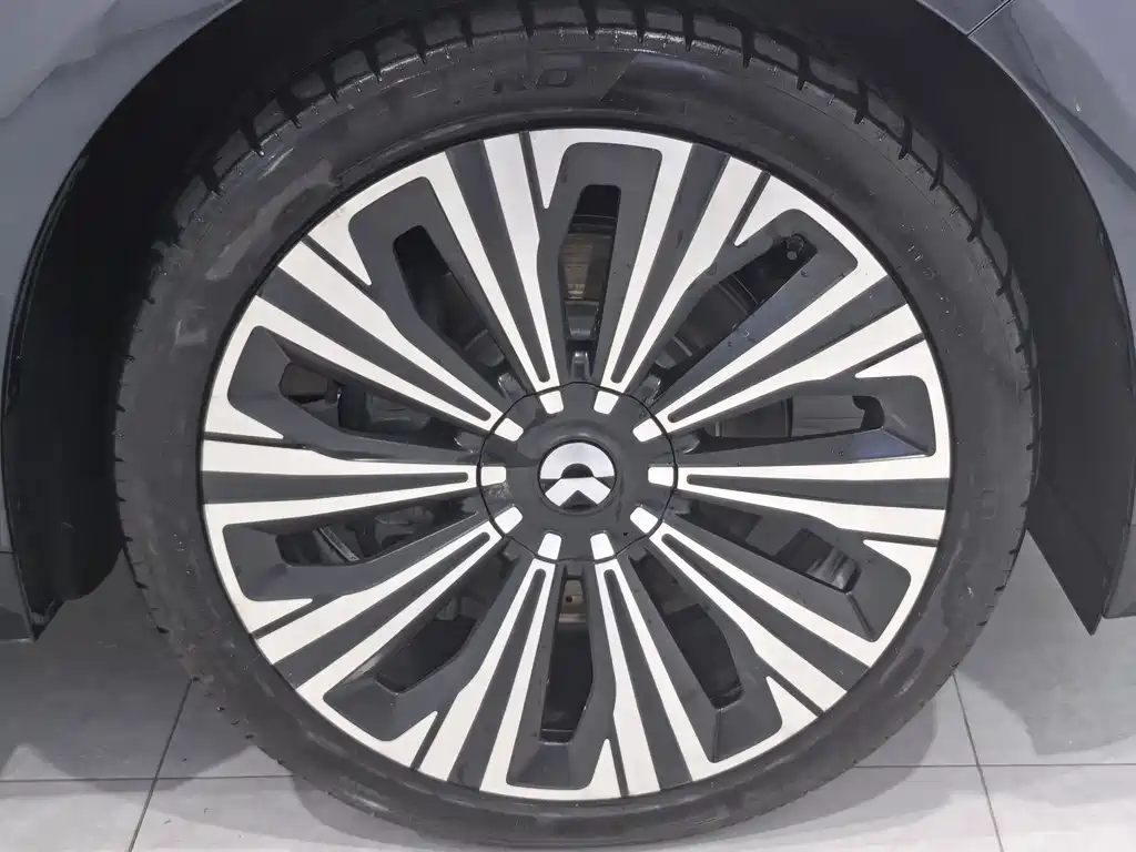 NIO NIO ET9 2025 Signature Edition 102kWh 2025 - thumbnail 7
