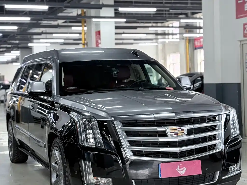Cadillac Cadillac Escalade 2017 6.2L ESV Platinum Edition Extended 2019