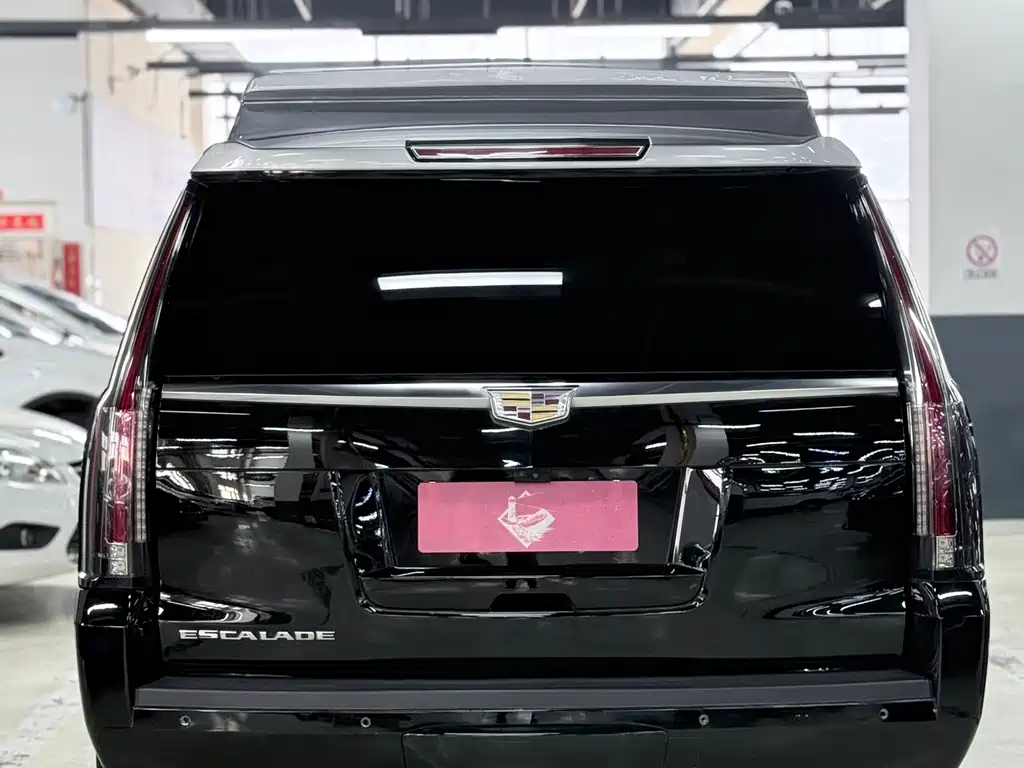 Cadillac Cadillac Escalade 2017 6.2L ESV Platinum Edition Extended 2019 - thumbnail 8