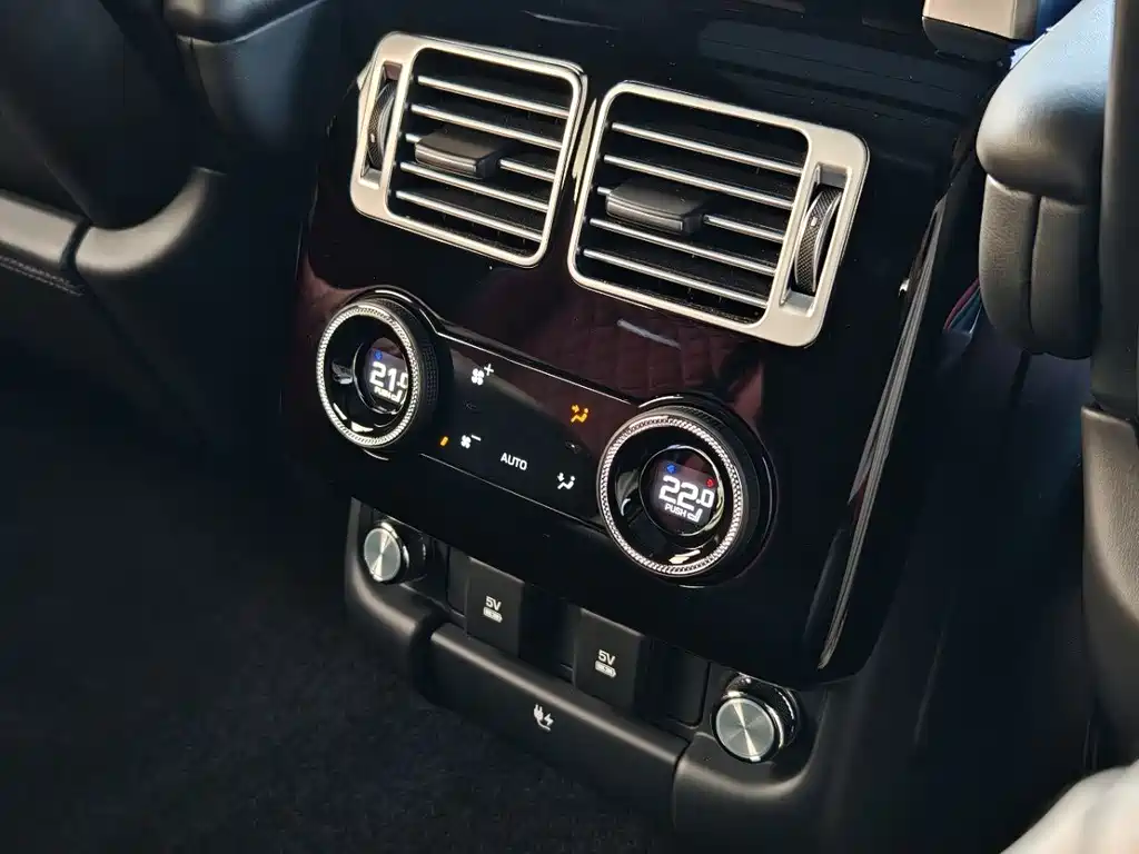 Land Rover Range Rover 2020 5.0 SC V8 50th Anniversary SV Collection 2020 - thumbnail 13
