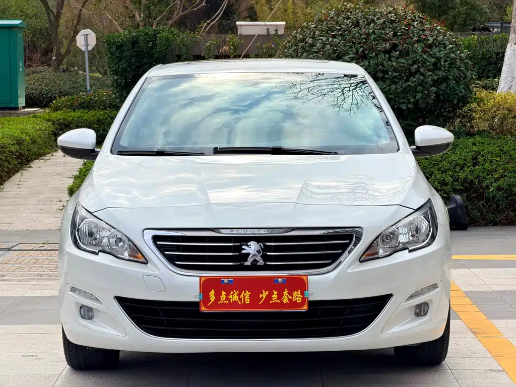 Peugeot Peugeot 408 2015 1.2T Automatic Luxury Edition 2016 - thumbnail 2