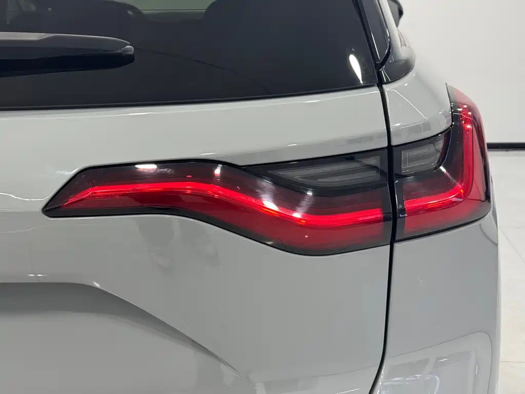NIO NIO ES8 2020 415KM 7-seater 2020 - thumbnail 8