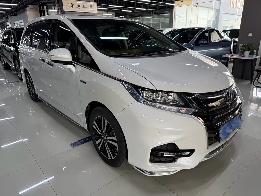 Honda Honda Odyssey 2021 2.0L Elite Version 2021 - thumbnail 2