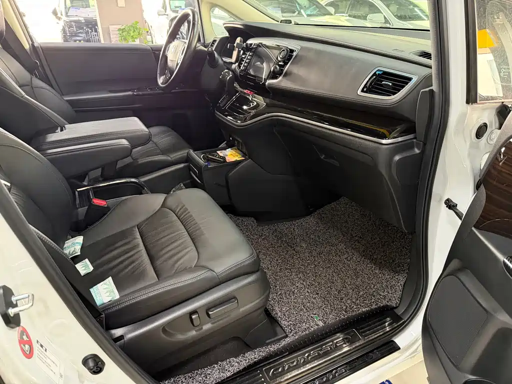Honda Honda Odyssey 2021 2.0L Elite Version 2021 - thumbnail 6