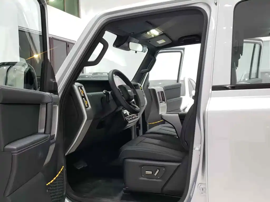 iCAR iCAR Super V23 2025 401 Two-Wheel Drive Advanced Edition 2025 - thumbnail 4