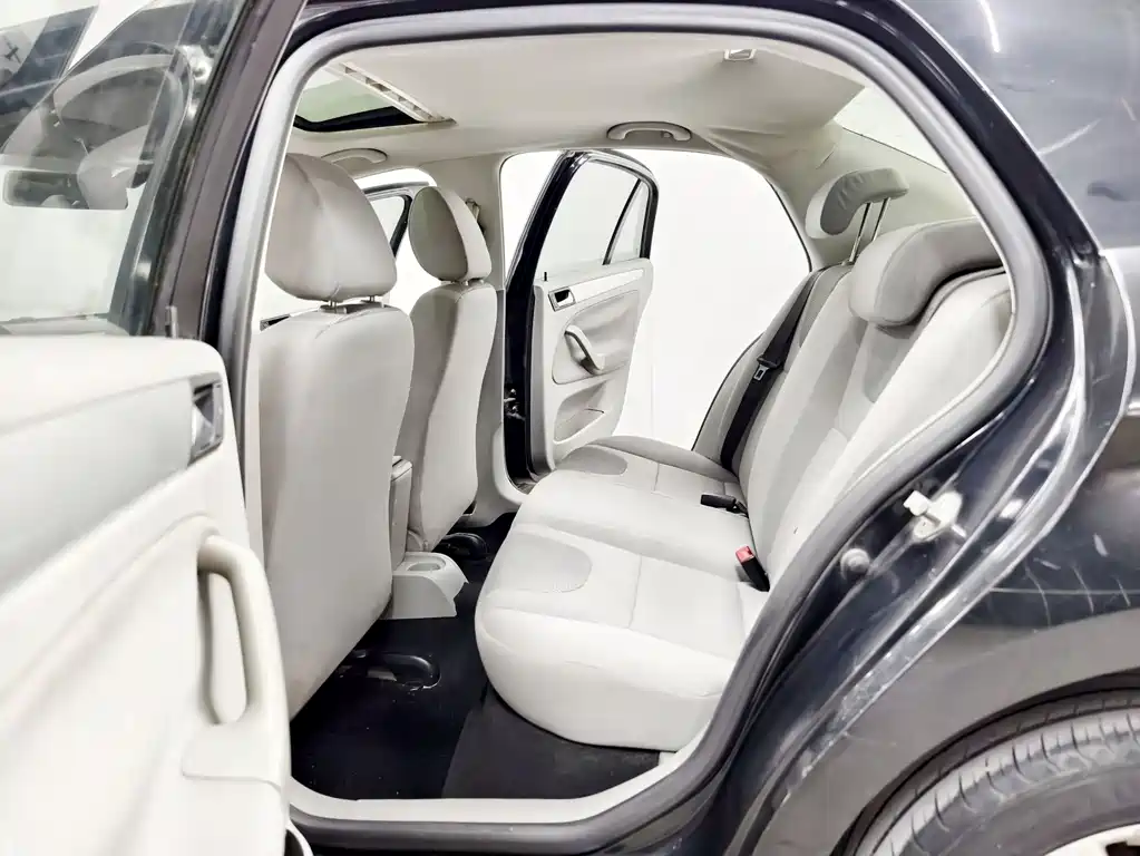 Volkswagen Volkswagen Bora 2012 1.6L Manual Comfort Model 2012 - thumbnail 13