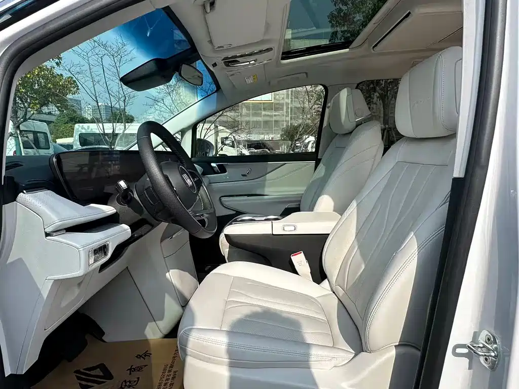 Buick Buick GL8 New Energy 2024 Landtrek Intelligent Enjoyment Edition 7-seater 2025 - thumbnail 8