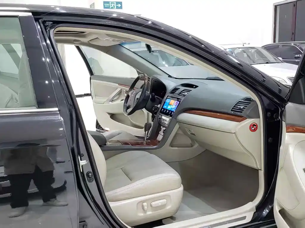 Toyota Toyota Camry 2013 200G Classic Luxury Edition 2015 - thumbnail 6