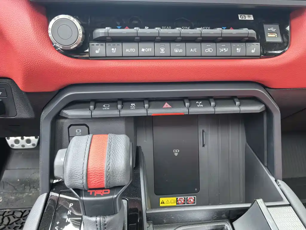 Toyota Toyota Sequoia 2025 3.5L Automatic 2026 - thumbnail 21