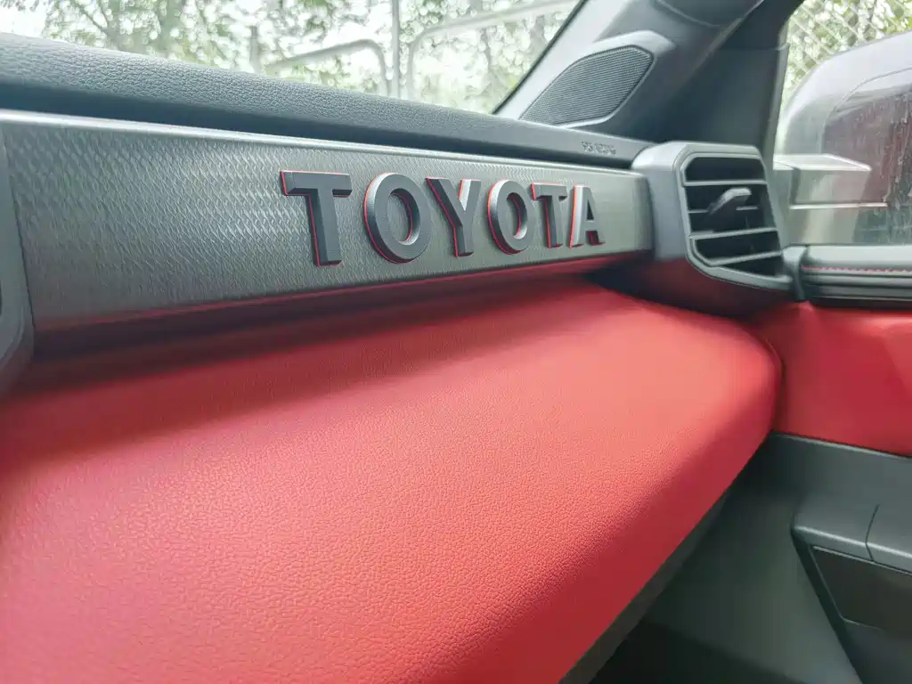 Toyota Toyota Sequoia 2025 3.5L Automatic 2026 - thumbnail 25