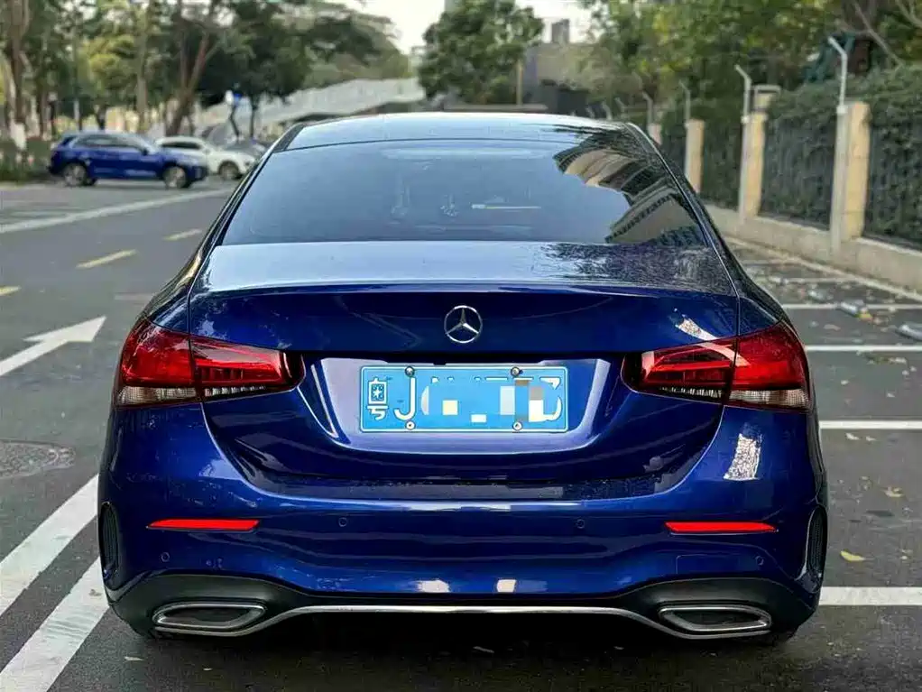 Mercedes-Benz Mercedes-Benz A-Class 2020 Facelift A 180 L Sport Sedan 2020 - thumbnail 3