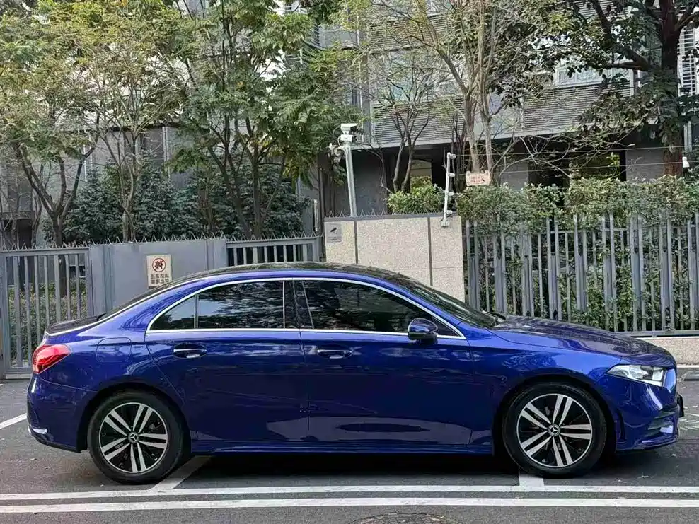 Mercedes-Benz Mercedes-Benz A-Class 2020 Facelift A 180 L Sport Sedan 2020 - thumbnail 9