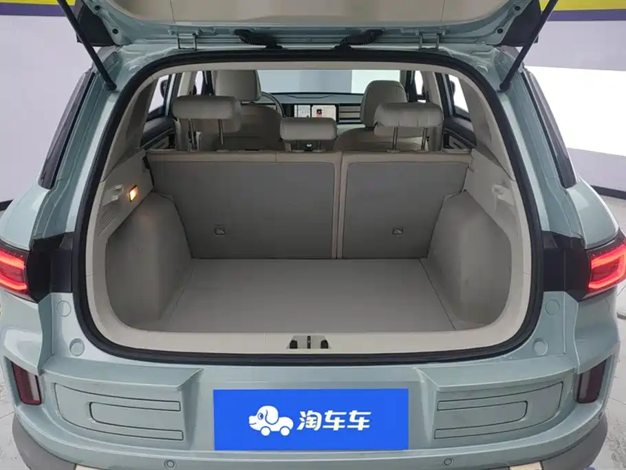 Geely Auto Geely ICON 2023 1.5TD Chocolate Edition 2023 - thumbnail 4